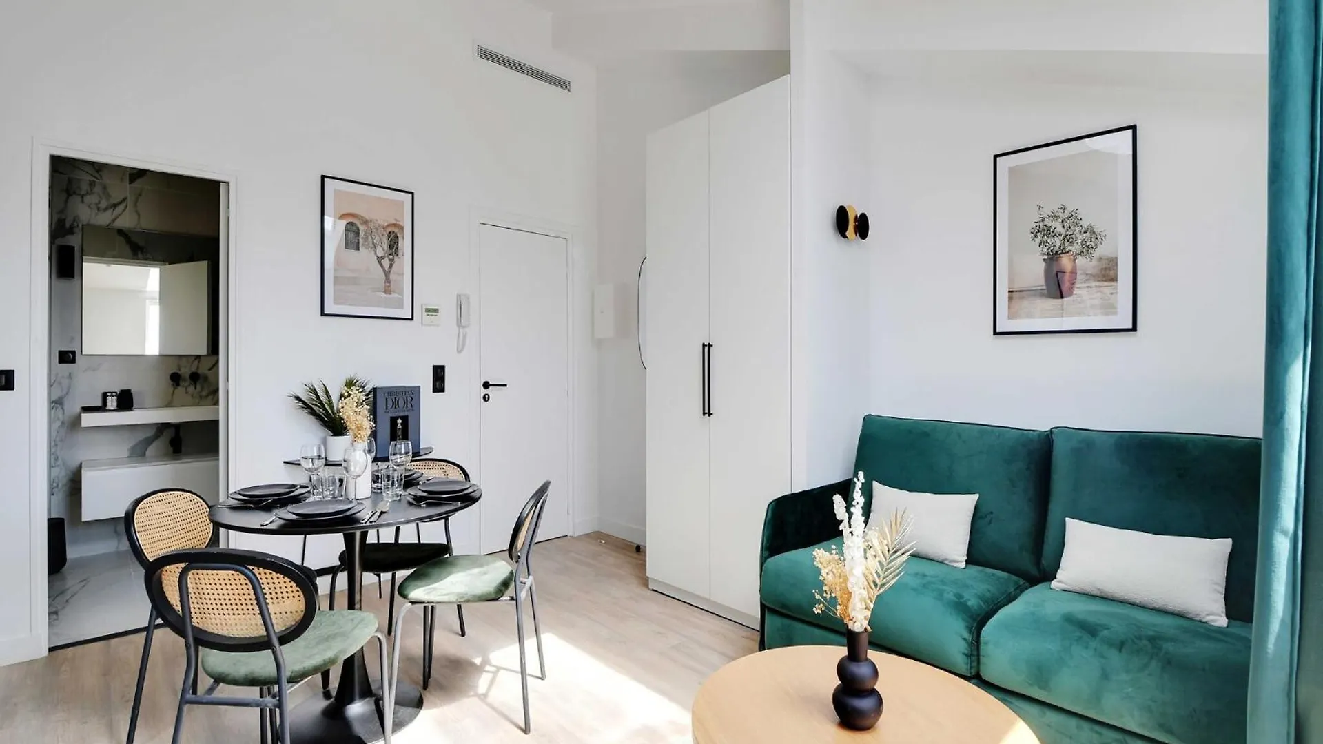 Intimate Apartment - 1Br 4P - Place De La Nation 파리 0*,